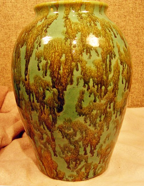 ZANESVILLE 10 INCH NEPTUNE AWESOME GLAZE  