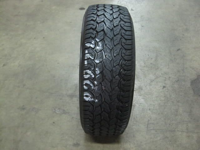 FEDERAL COURAGIA A/T 265/70/17 TIRE (P2876) 10 11/32  