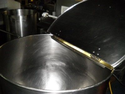 GROEN MFG 11753 STAINLESS STEEL JACKETED KETTLE 45 wp  