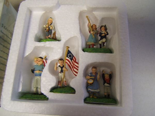 Dept 56 Seasons Bay 4th of July Parade set of 5 MIB  