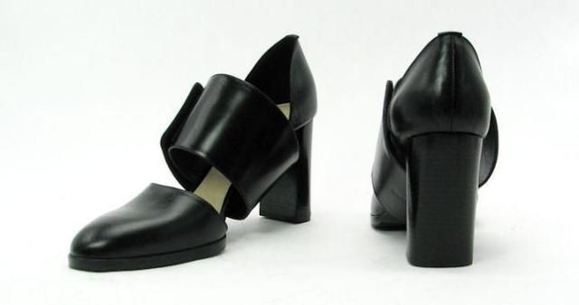   closure heel height is 3 inches european sized stock number 84130