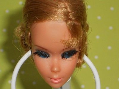 Vintage Barbie * BROWNETTE ? TITIAN ? NAPE CURL TALKING BARBIE HEAD 