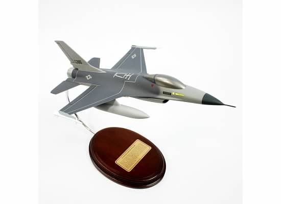   BLOCK 60 USAF DESKTOP DISPLAY MODEL PLANE COLLECTORS GIFT ITEM  