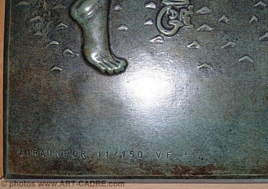 Salvador DALI s/n Bronze Bas relief Les Trois Grâce COA  