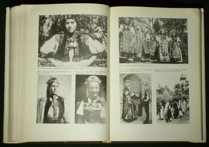 BOOK Hungarian Folk Costume Kalotaszeg Transylvania art  