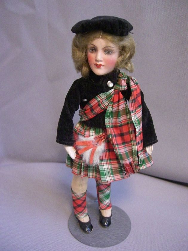 UNUSUAL SCOTCH GIRL CLOTH BODY/COMP FACE/HANDS 9 TALL  