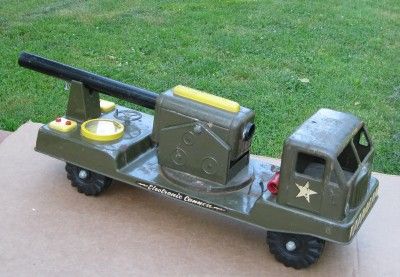 ANTIQUE ELECTRONIC CANNON MILITARY TOY TRUCK 1950S NY LINT  