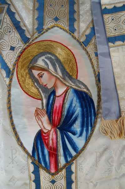 Embroidered Marian Vestment & Stole + Chasuble +  