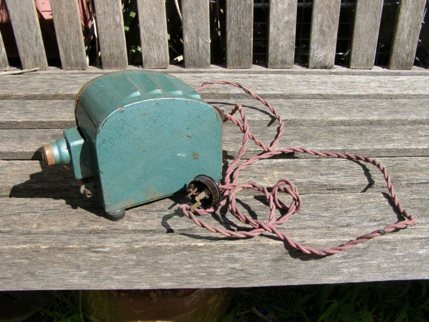 RARE ANTIQUE VINTAGE MATCHCRAFT ROAMA FILM STRIP PROJECTOR  