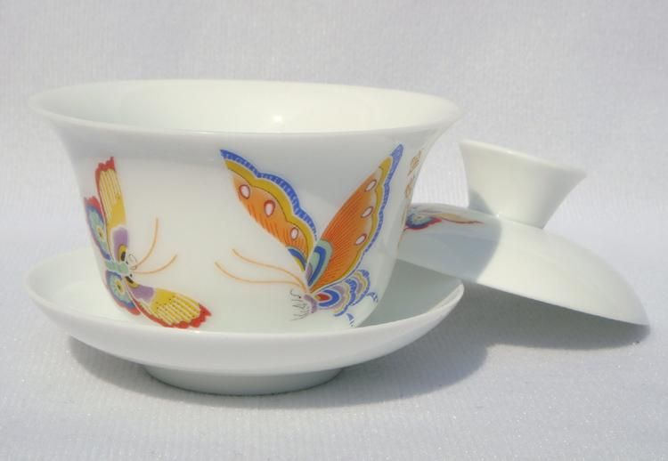   the samrt china teaset which including 1 cha hai 1 gai wan 8pcs cups