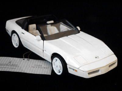 FRANKLIN MINT 1988 Chevrolet Corvette White Diecast124  