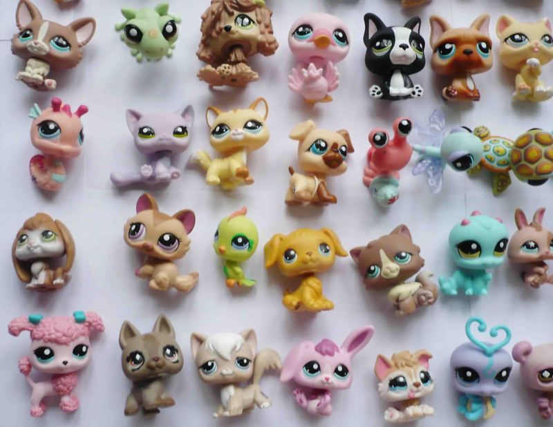 lots of 12 random different Littlest Pet Shop figure #9  