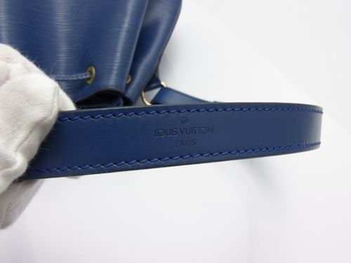 Louis Vuitton Authentic Epi Leather Noe Blue Shoulder Tote Bag Purse 