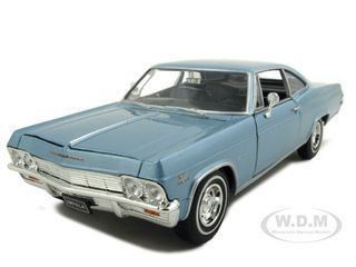 1965 CHEVROLET IMPALA SS 396 LIGHT BLUE 1/24  