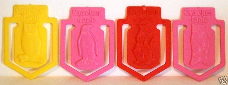 VINTAGE CRACKER JACK PLASTIC ANIMALS BOOK MARK LOT (4)  