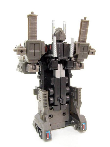 Transformers WST Ultra Magnus and Trailer Black  