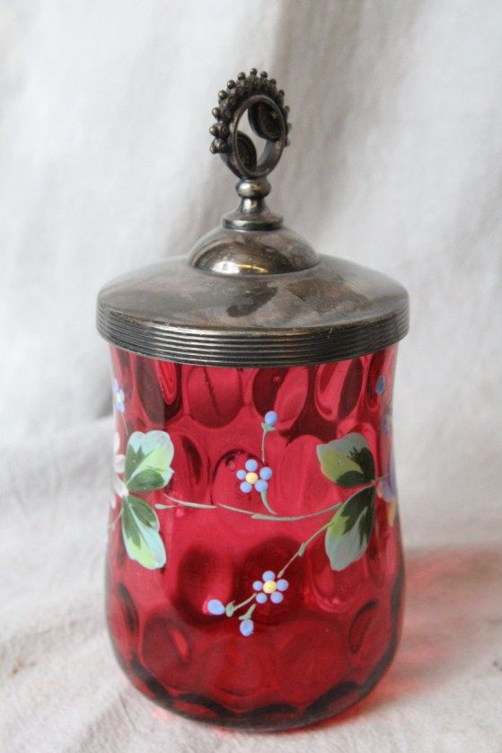   / DERBY SILVER 1880s QUADRUPLE PLATE CRANBERRY GLASS PICKLE CASTOR