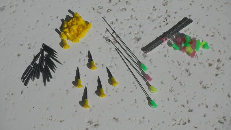 25 Spike Darts 25 Target darts (.40 Blowgun Ammo)  