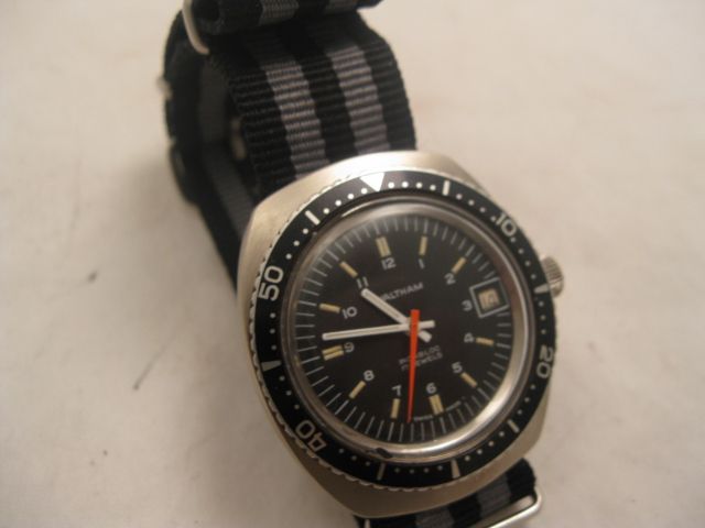 LARGE 1969 WALTHAM SUPER DIVE WATCH IN KILLER CONDITION  