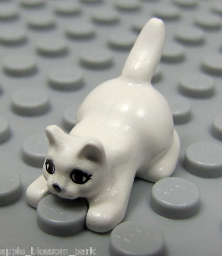 NEW Lego Minifig Pet Animal  Crouching WHITE KITTEN Cat  