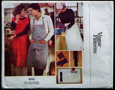 Vogue 3 Aprons Dress/Butcher Block Placemat Potholders  