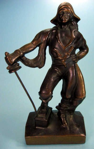 ANTIQUE VINTAGE METAL PIRATE STATUE 1930s 1950s #775  