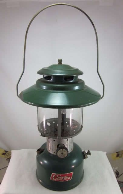 Vintage Coleman Lantern Model 228F Double Mantle Camping Hunting Power 