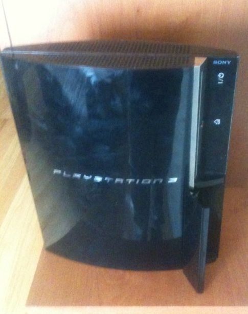 Pre Owned Playstation 3 60GB system Reverse compatible 0711719699651 