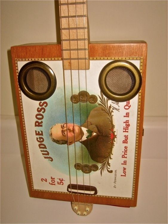 NEW Daddy Mojo Cigar Box Guitar Standard 4 String Model      