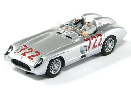 SCALEXTRIC C2783a Benz SLR McLaren 722/ 300 Limited 132 slot car 